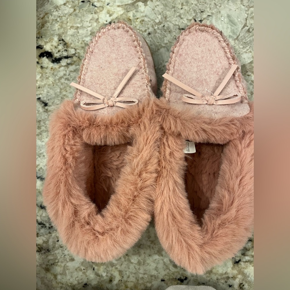 J crew factory pink slippers size 7.  Love them a lot but too small for me. New